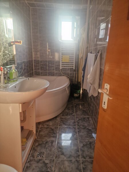 Vanzare apartament 3 camere Petre Ispirescu