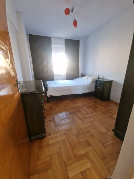 Vanzare apartament 3 camere Petre Ispirescu